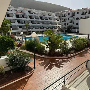 Victoria Court 2- Lovely 25 Apartment